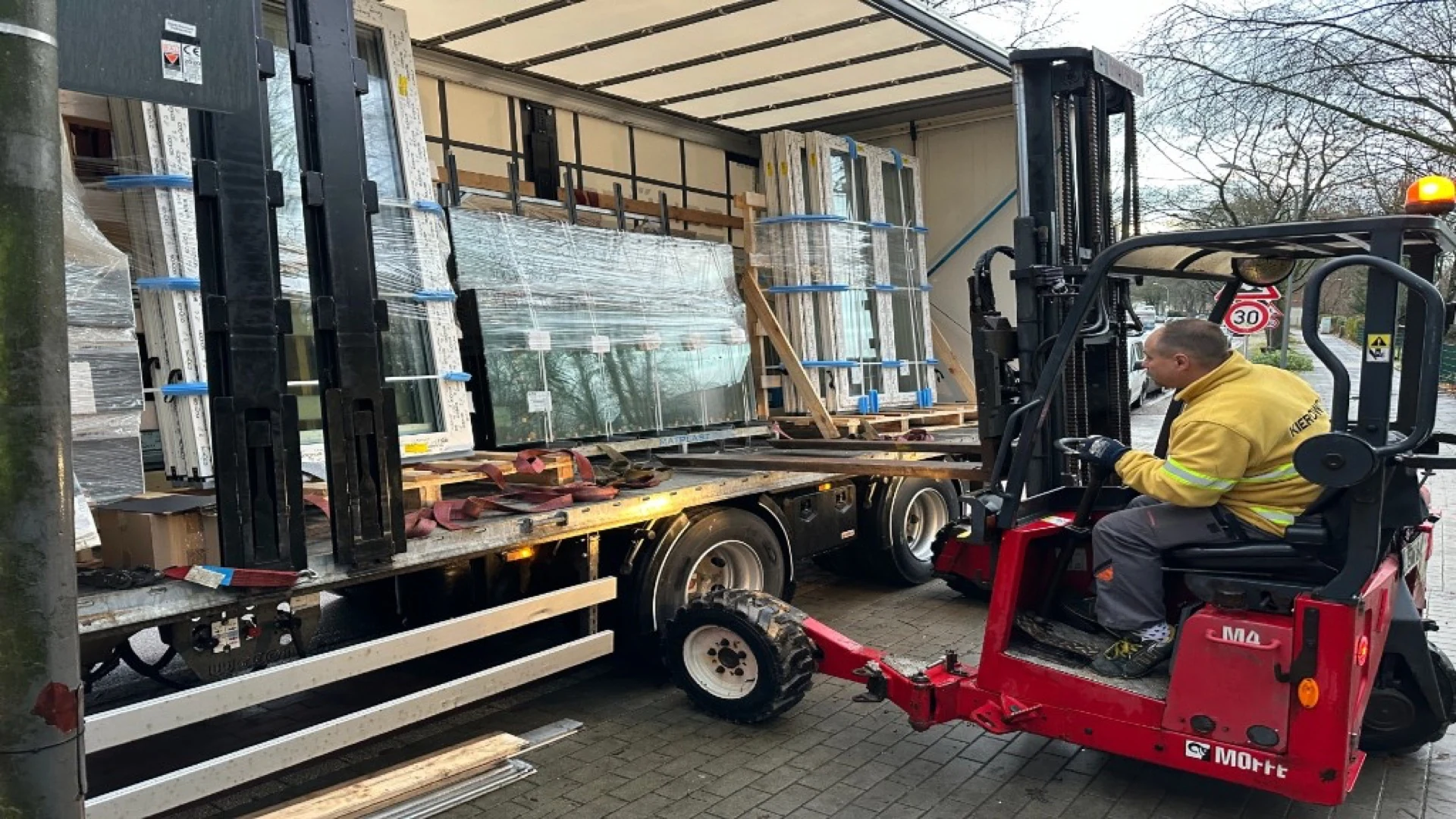 Schüco-Fenster Lieferung und Logistik – A40-Fenster Bochum, Fensterbau im Ruhrgebiet